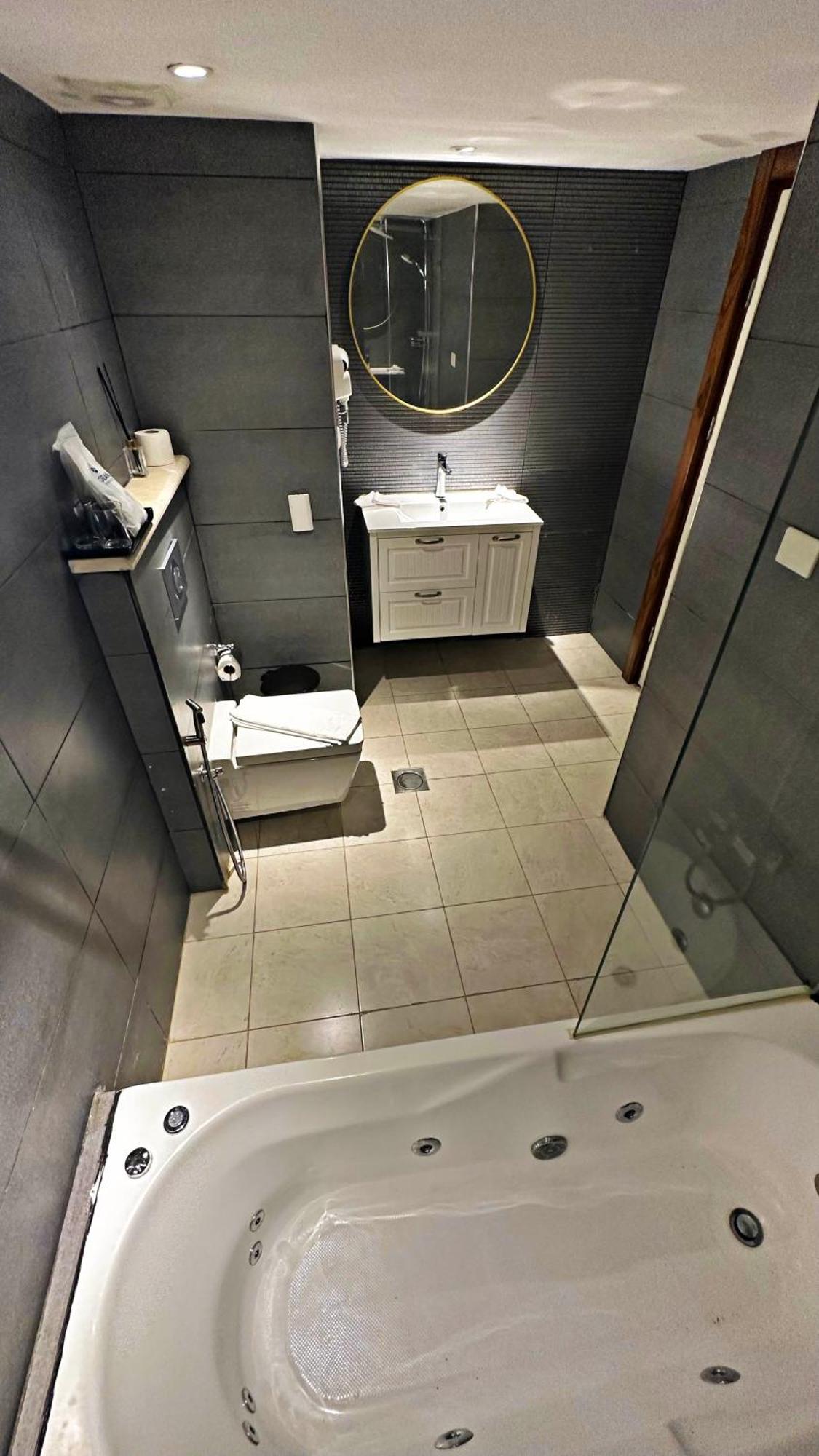 Ocean Grand Hotel - Ramallah Eksteriør bilde
